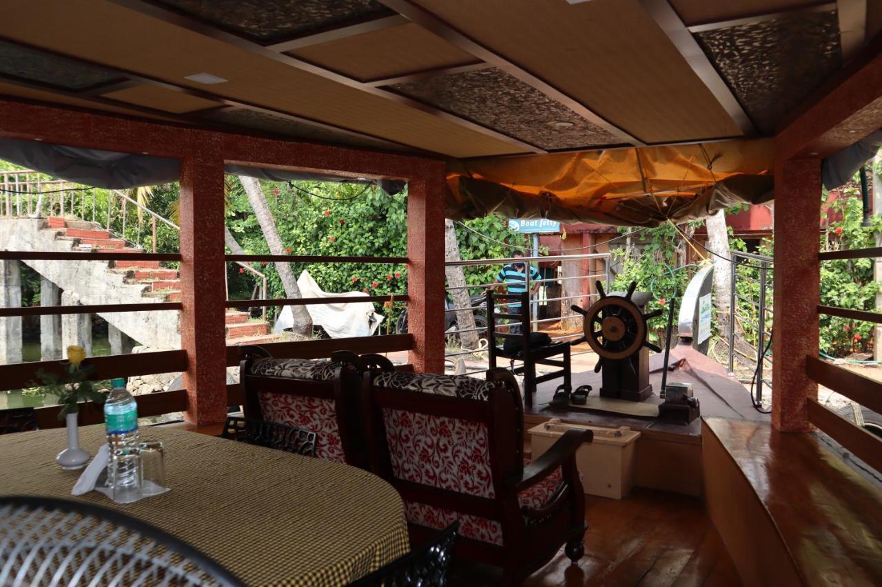Kera Houseboats Alleppey Alappuzha Екстериор снимка