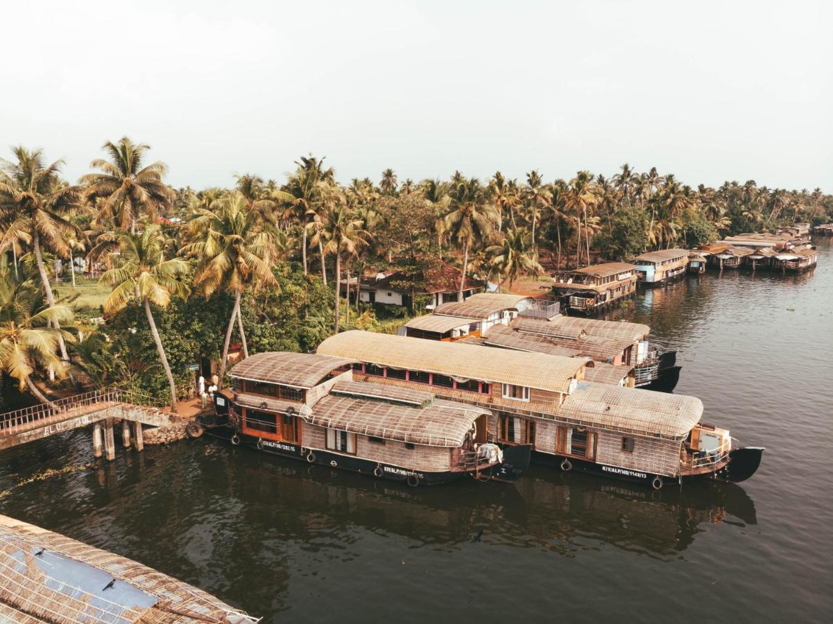 Kera Houseboats Alleppey Alappuzha Екстериор снимка
