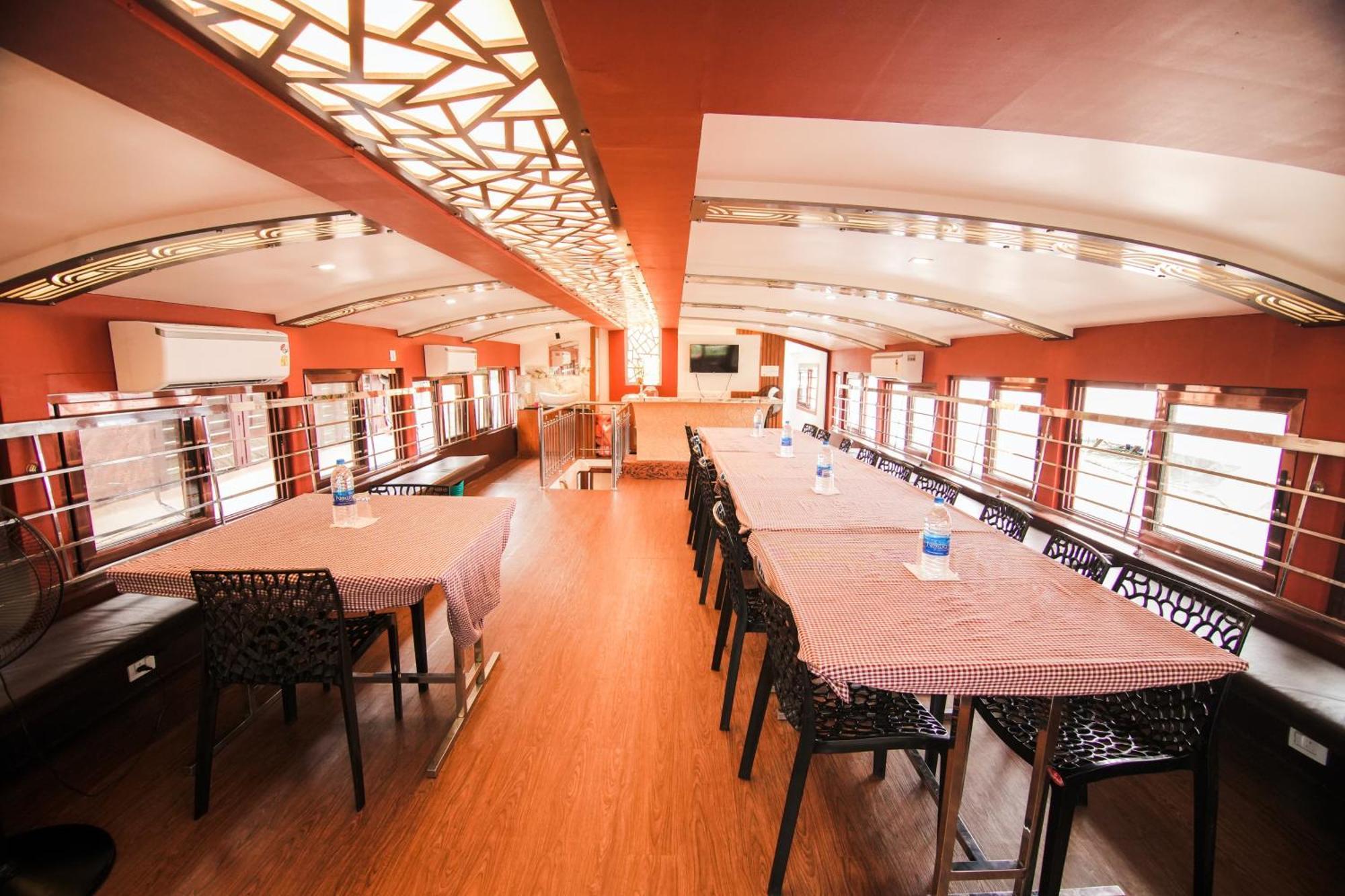 Kera Houseboats Alleppey Alappuzha Екстериор снимка