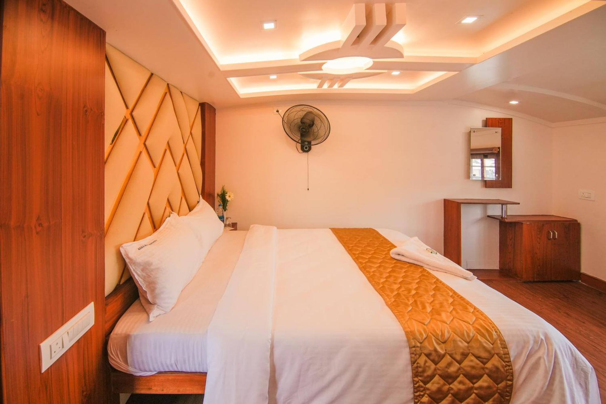 Kera Houseboats Alleppey Alappuzha Екстериор снимка