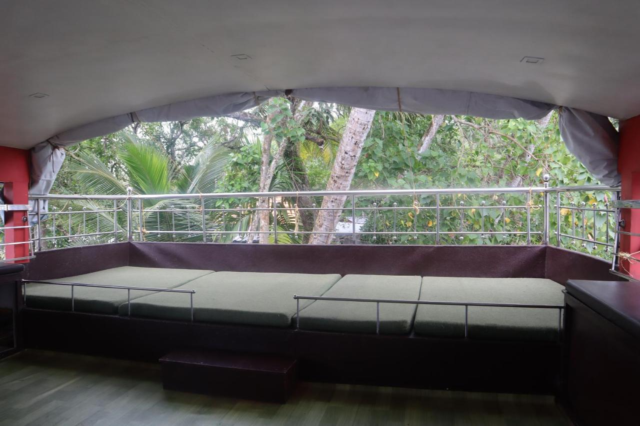 Kera Houseboats Alleppey Alappuzha Екстериор снимка